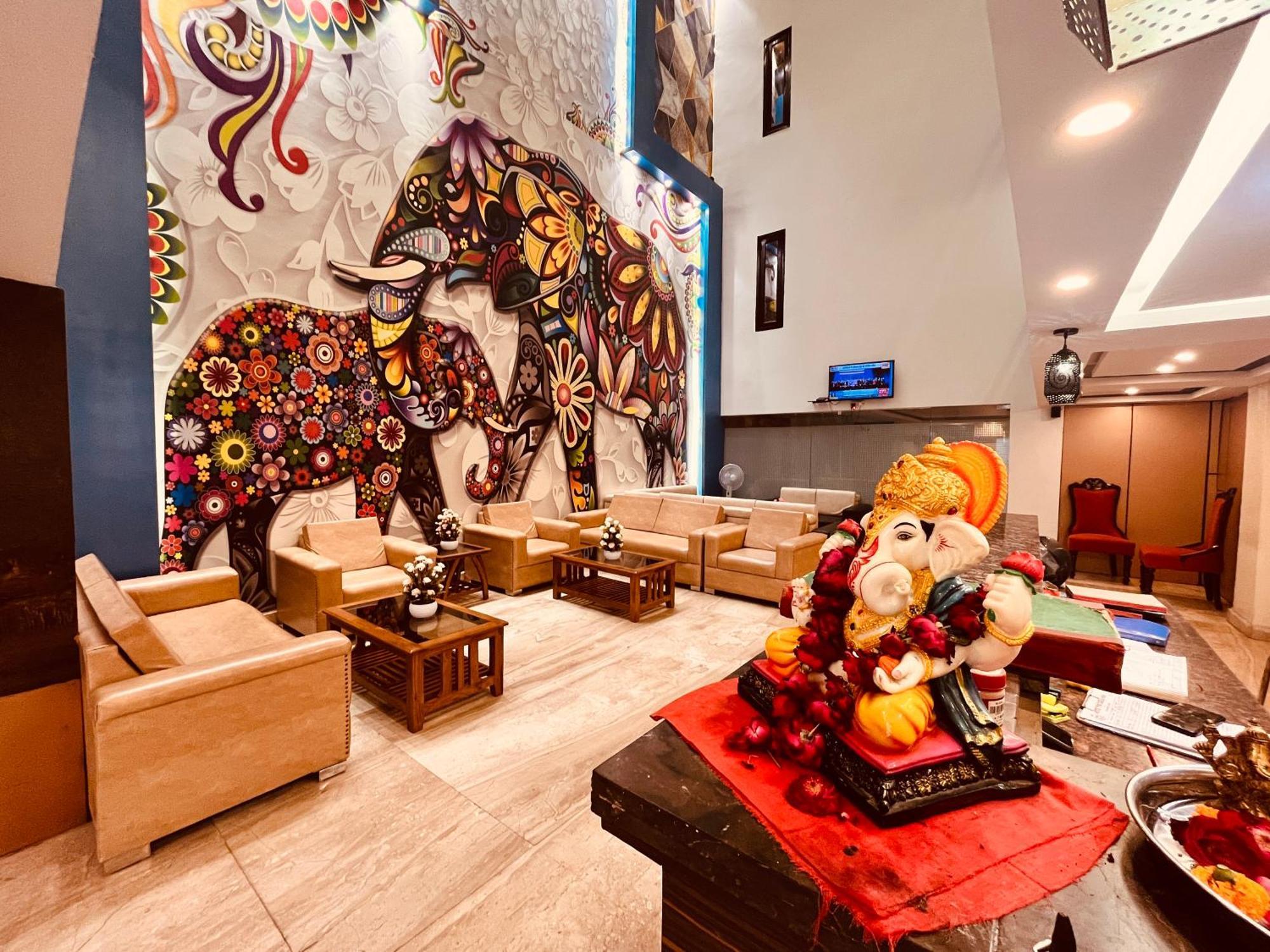 Hotel The Gold Inn - Karol Bagh Delhi Exterior photo