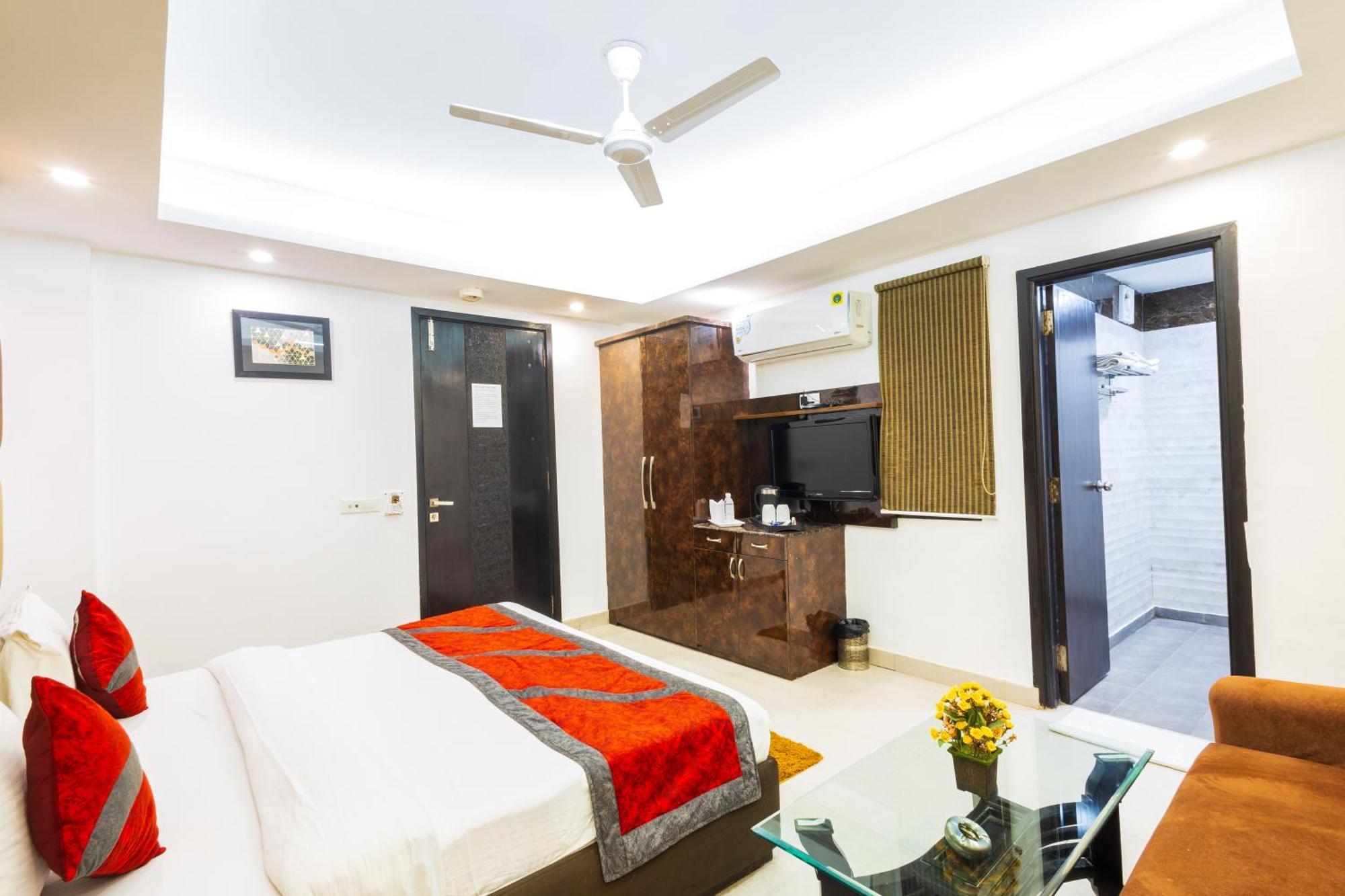 Hotel The Gold Inn - Karol Bagh Delhi Exterior photo