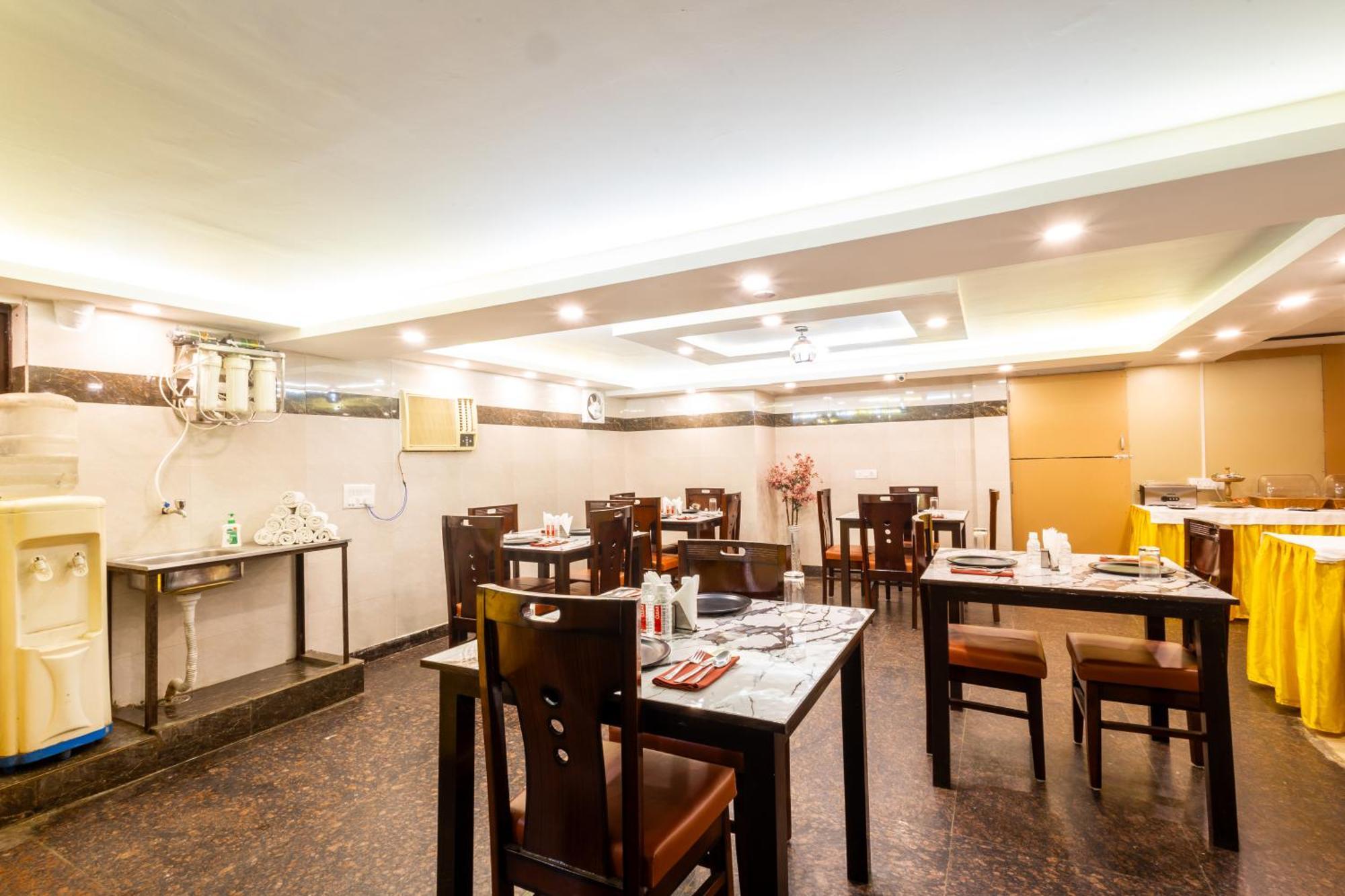 Hotel The Gold Inn - Karol Bagh Delhi Exterior photo