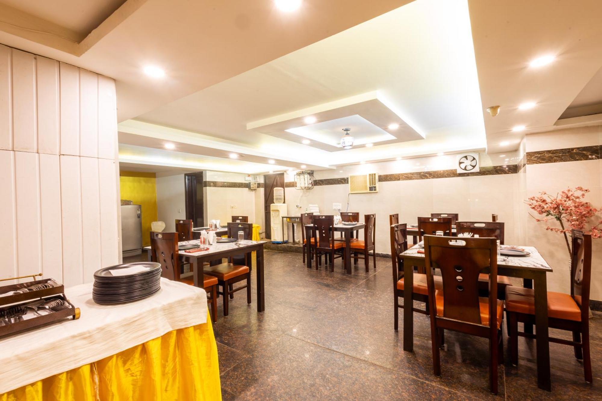 Hotel The Gold Inn - Karol Bagh Delhi Exterior photo