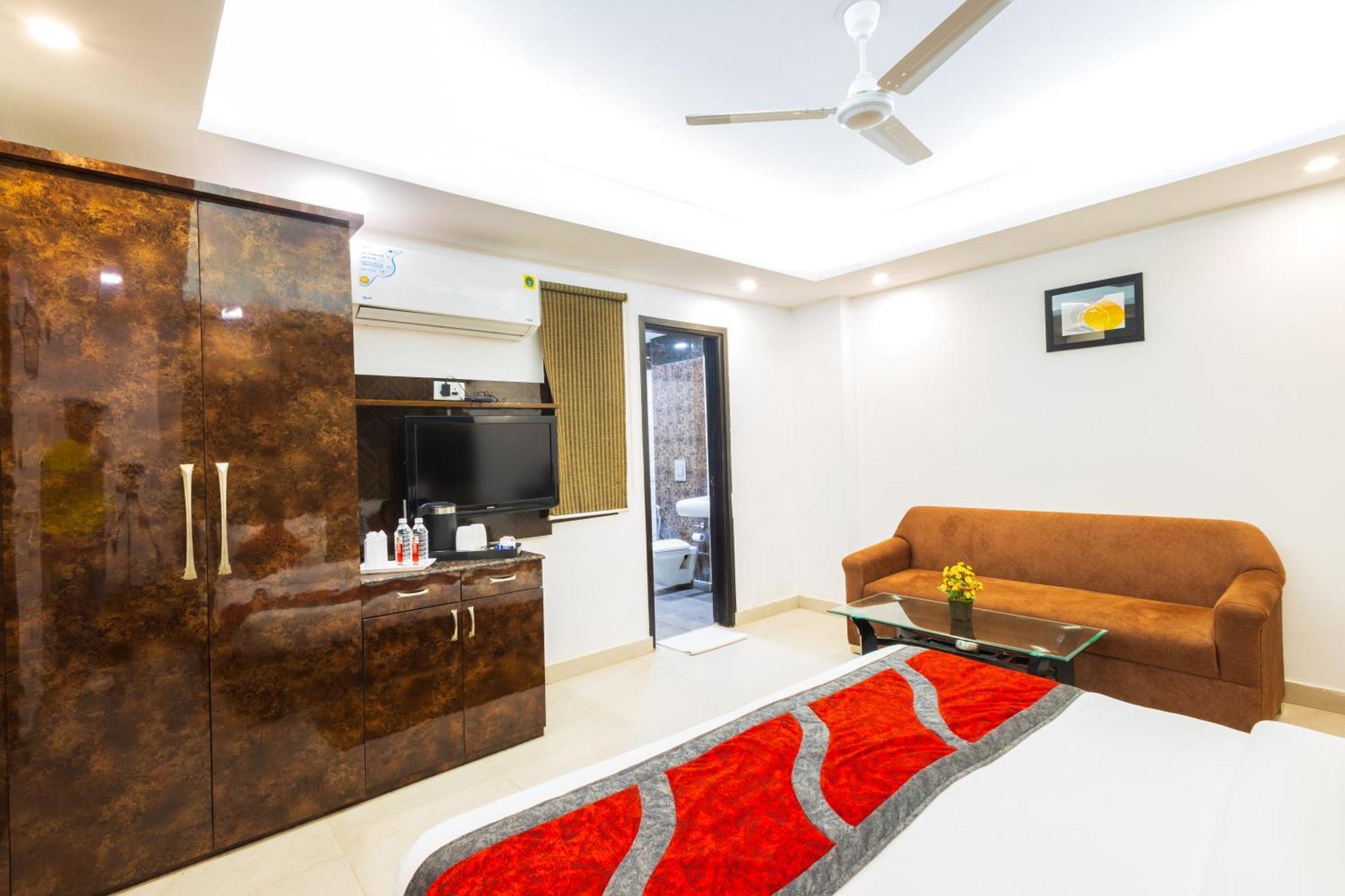 Hotel The Gold Inn - Karol Bagh Delhi Exterior photo