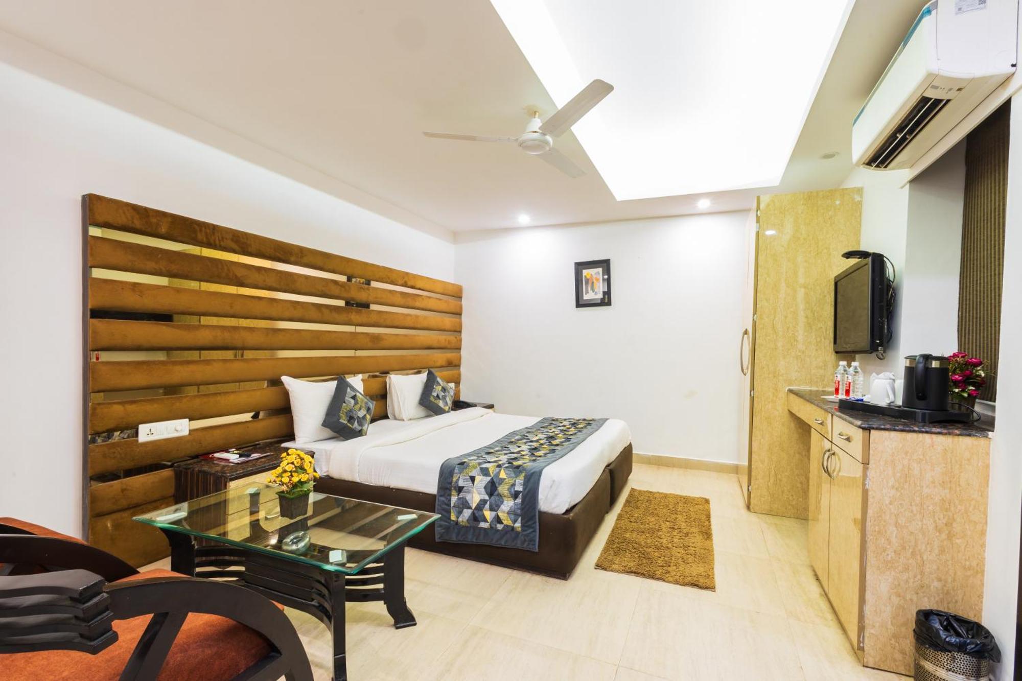 Hotel The Gold Inn - Karol Bagh Delhi Exterior photo