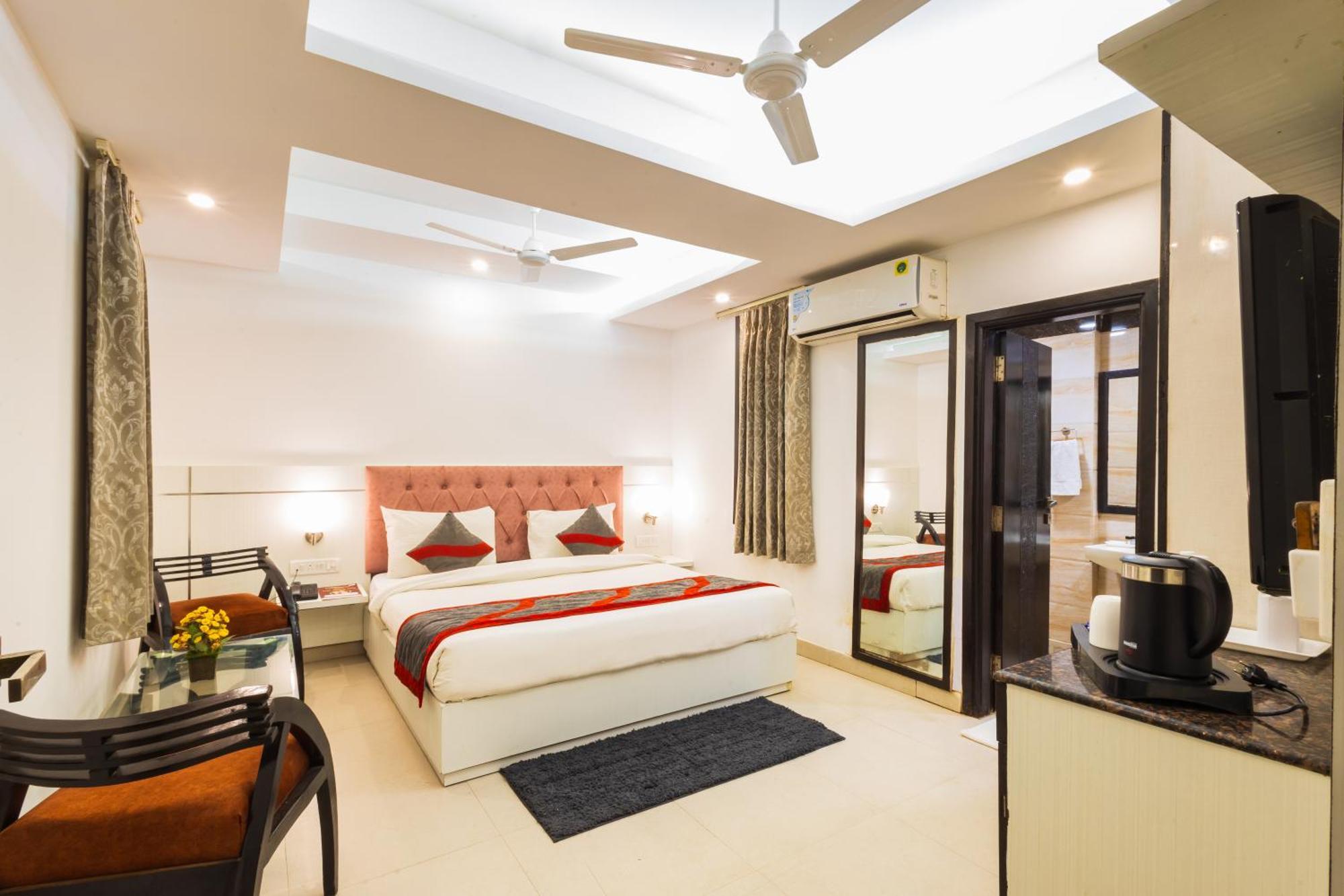 Hotel The Gold Inn - Karol Bagh Delhi Exterior photo