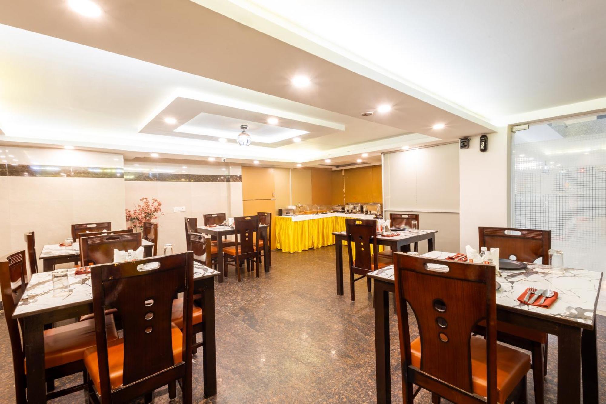 Hotel The Gold Inn - Karol Bagh Delhi Exterior photo