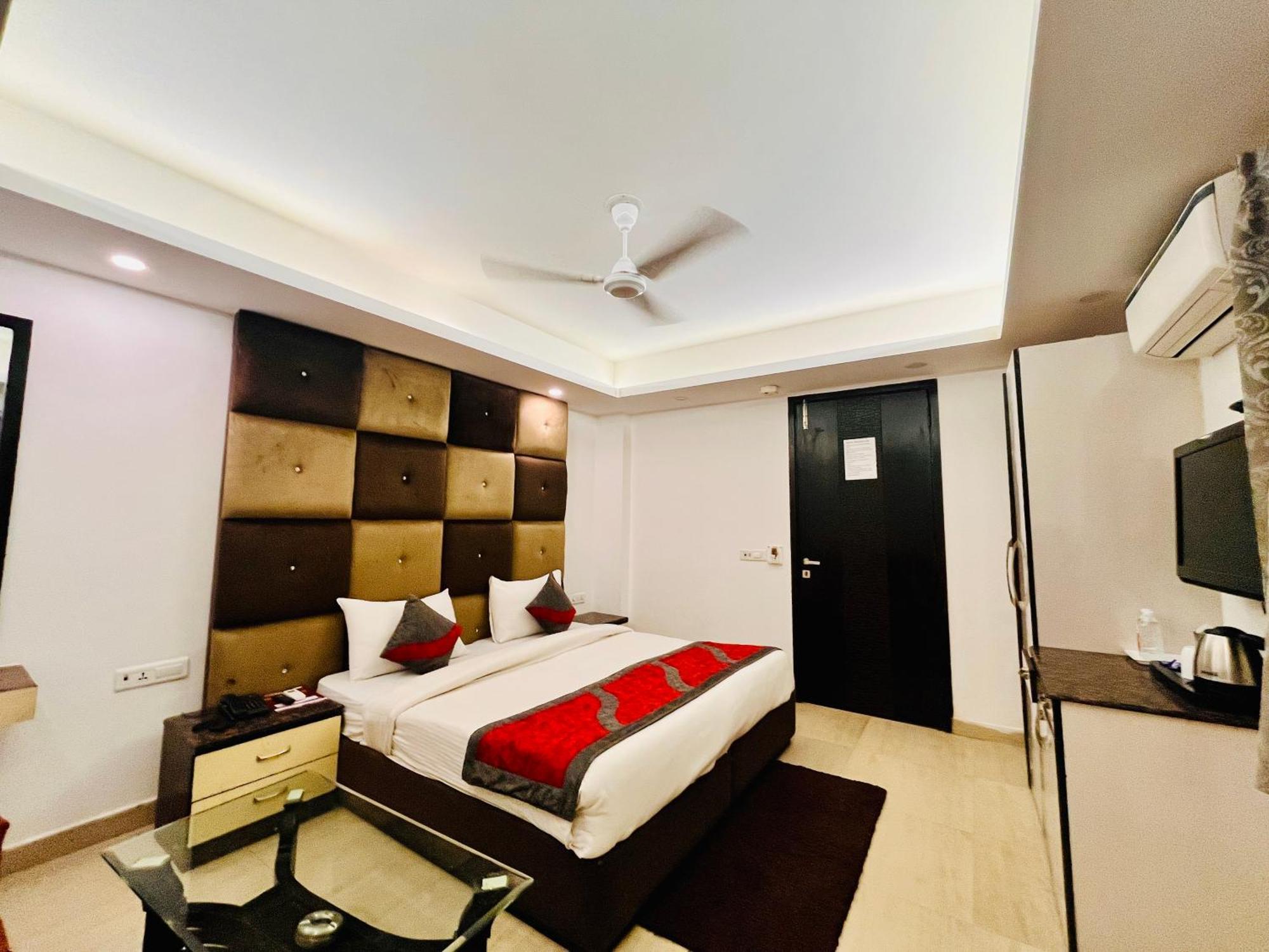 Hotel The Gold Inn - Karol Bagh Delhi Exterior photo