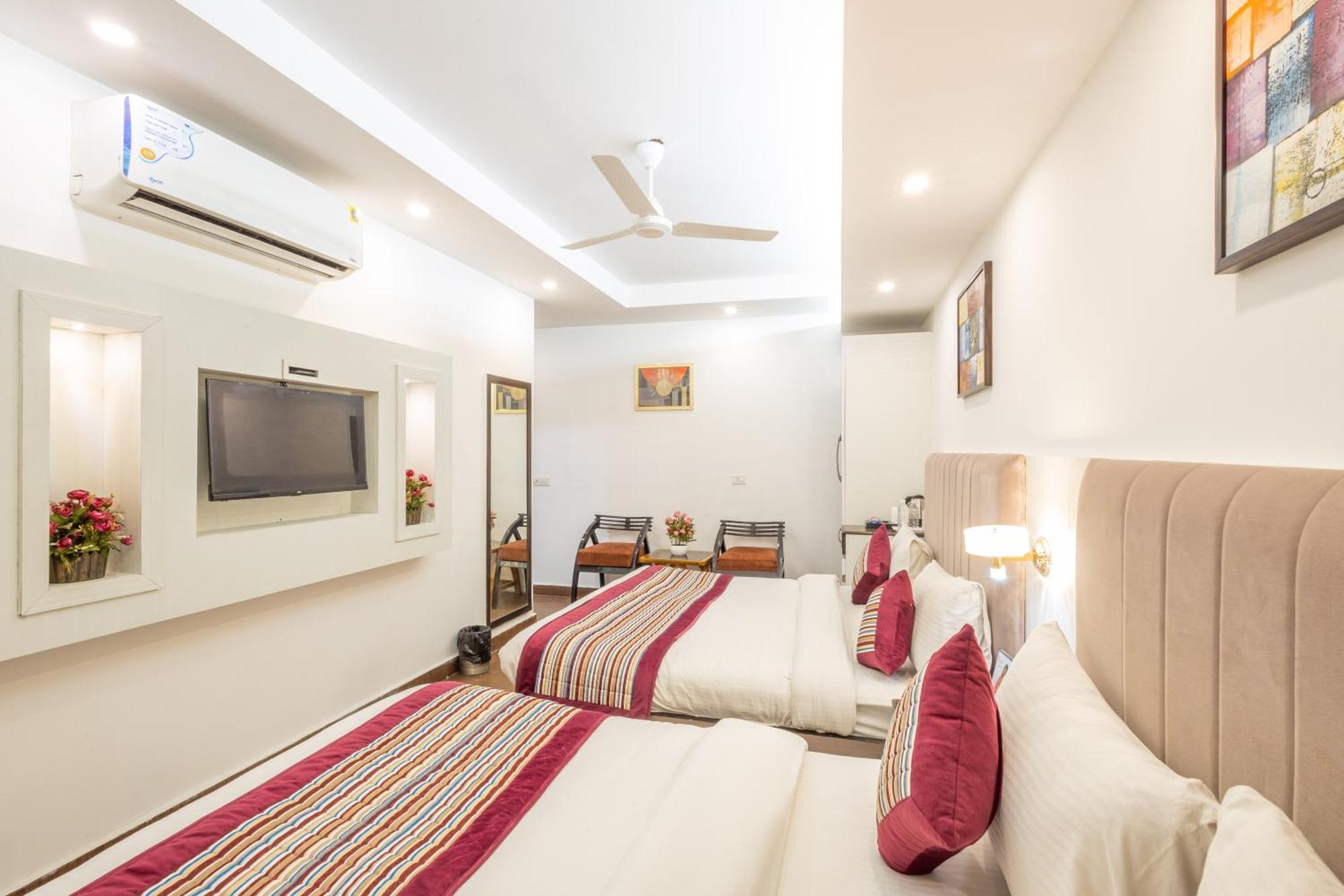 Hotel The Gold Inn - Karol Bagh Delhi Exterior photo
